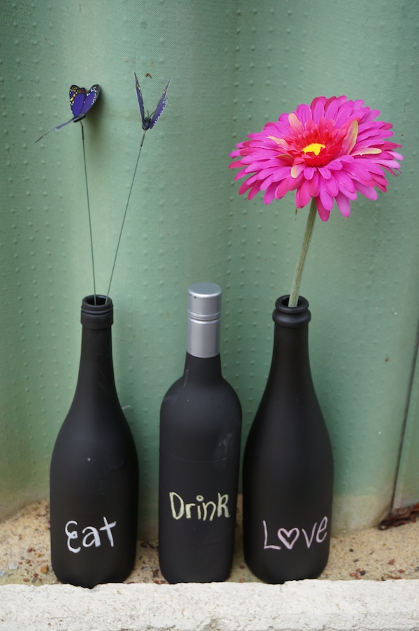 Wine bottle art chalkboard paint