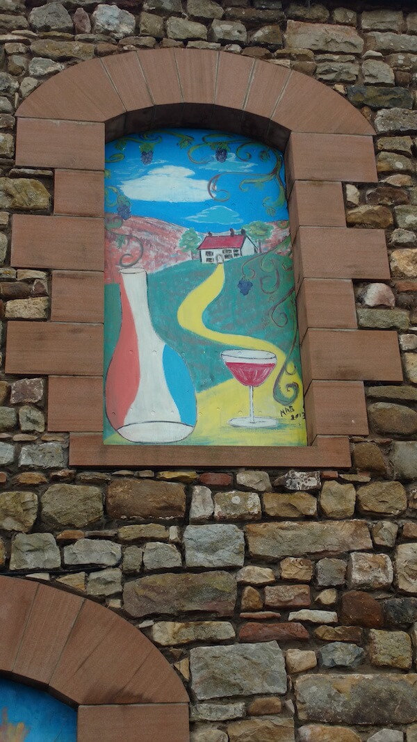 art-mural-at-high-cup-wines-cumbria-uk