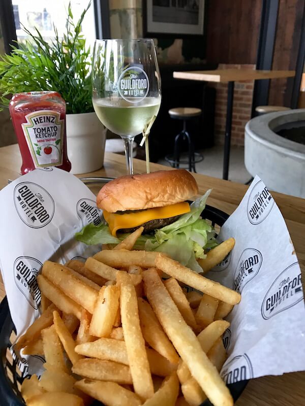 cheeseburger-wine-at-the-guildford-hotel