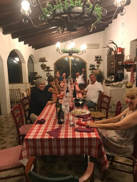 after-dinner-entertainment-four-winds-follina-italy