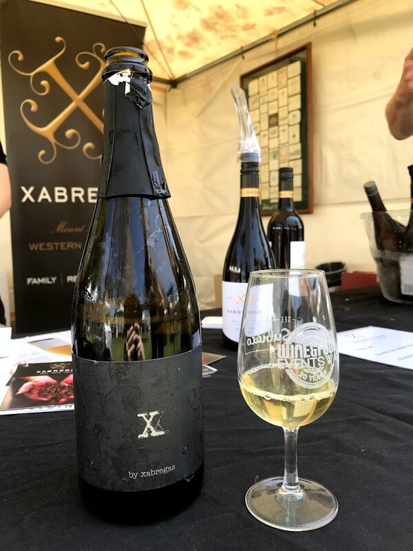 bottle-and-glass-of-xabregas-sparkling-riesling