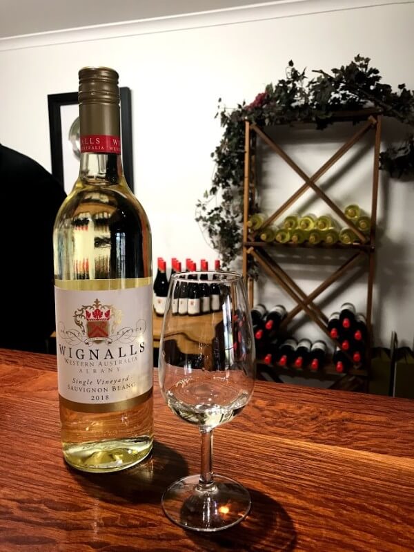 bottle-and-glass-of-wignalls-western-australia-albany-single-vineyard-sauvignon-blanc
