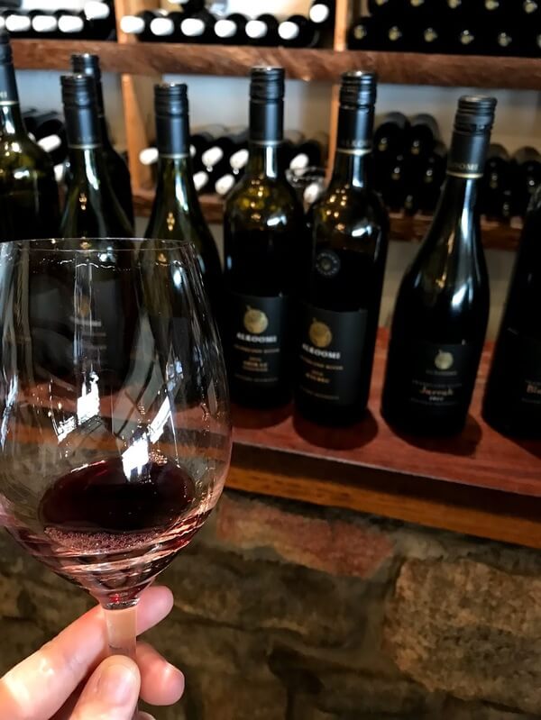 glass-of-jarrah-shiraz-in-the-alkoomi-winery-tasting-room-in-frankland-river-in-great-southern