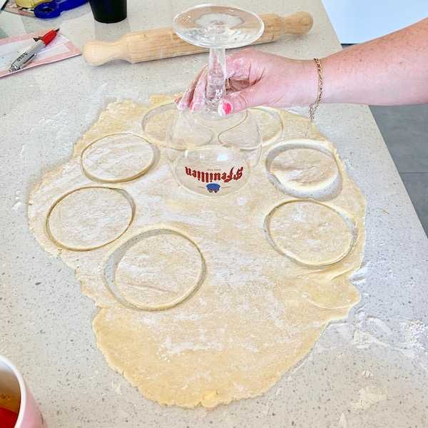 Empanada dough - making empanadas