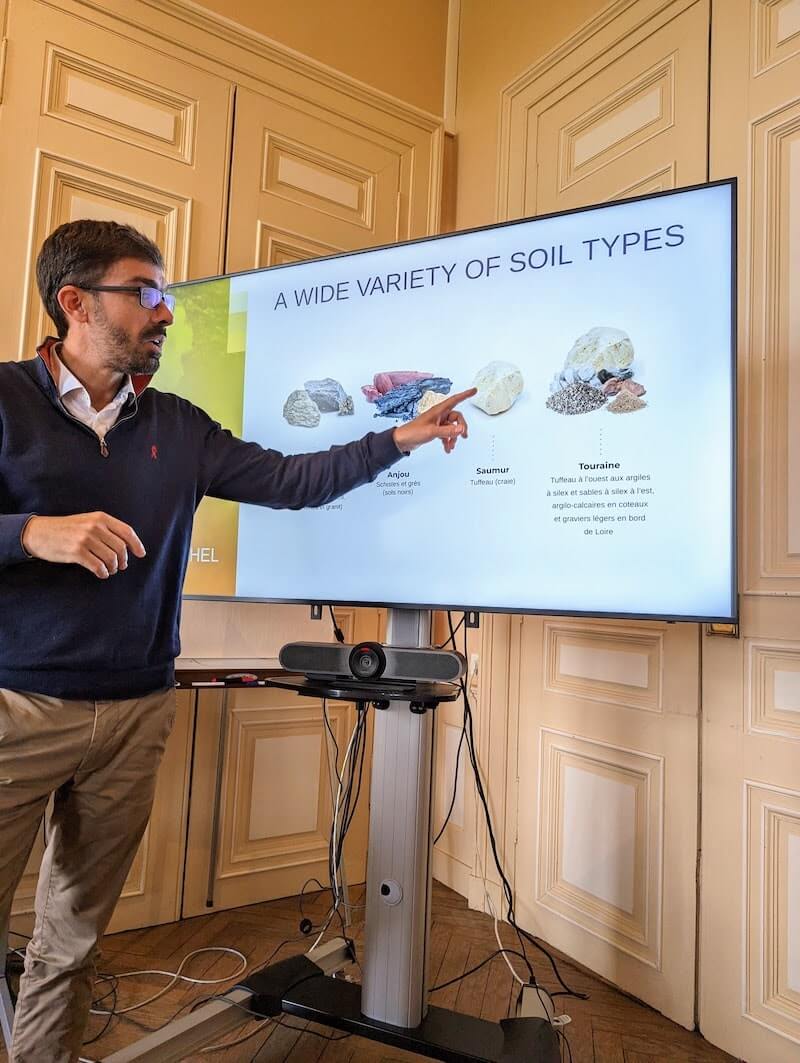 pierre jean sauvion of chateau du cleray - soil types of the loire valley
